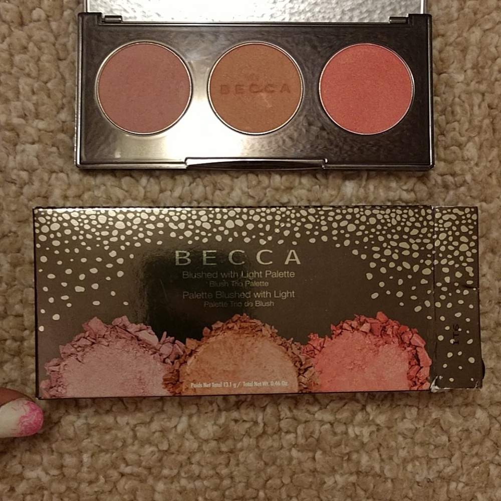 Becca blushed with light palette!